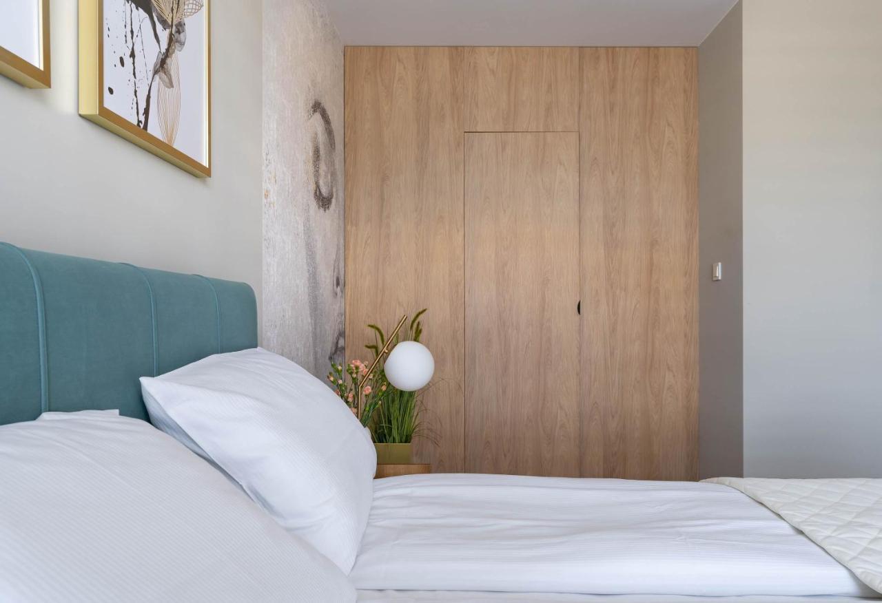 Appartamento Ina Rent - Przystan Letnica Danzica Esterno foto