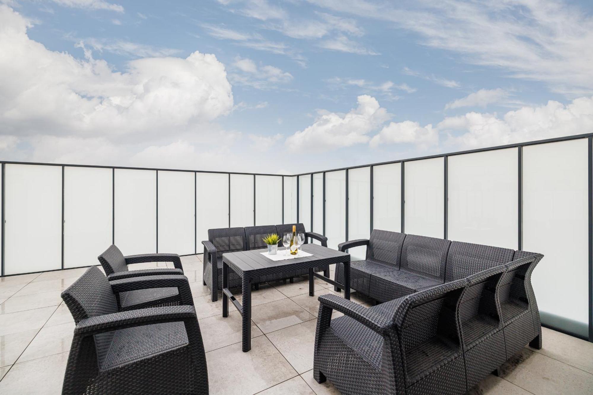 Appartamento Ina Rent - Przystan Letnica Danzica Esterno foto